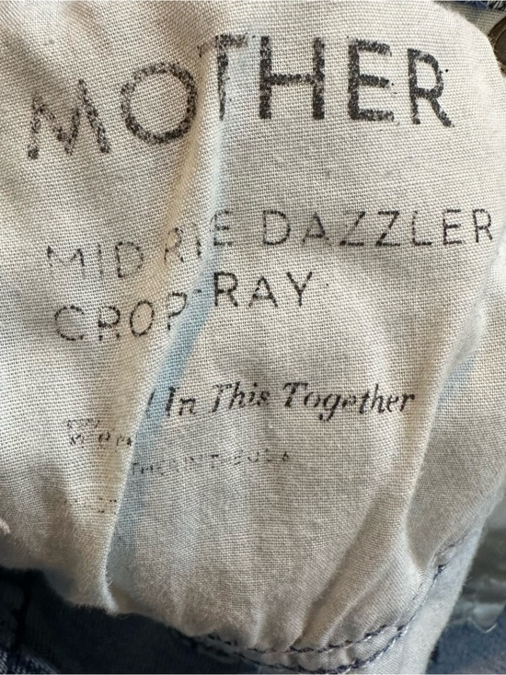 MOTHER Denim Mid Rise Dazzler Crop Fray in We're All in This Together Size 25 - Picture 10 of 12